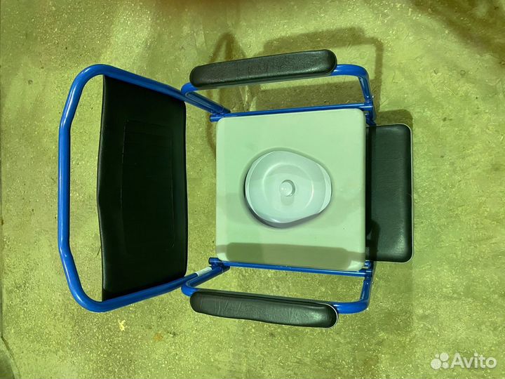 Санитарный стул туалет на колесах