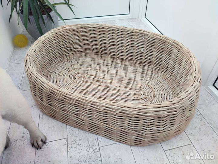 Лежанка для собаки, кошки. Плетёная