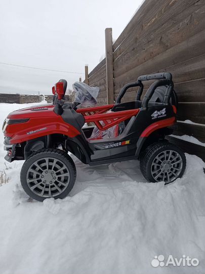 Детский электромобиль toyota