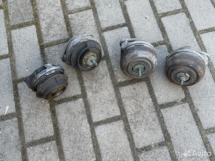 Подушка двигателя Ауди