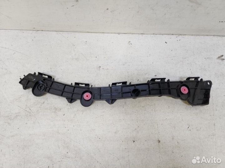 Кронштейн бампера задний правый Lexus Rx 4