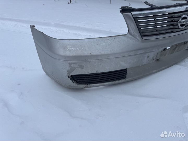 Передний бампер Nissan sunny