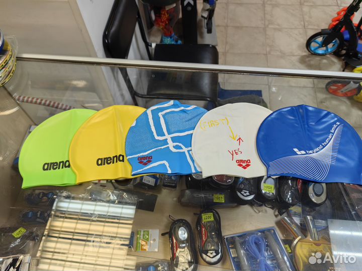 Новые шапочки для плавания Arena