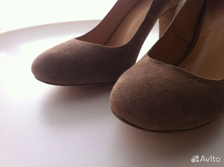 Туфли Alba бежевые велюр новые