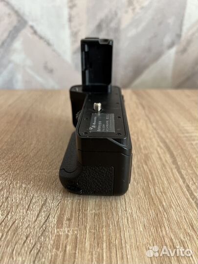 Батарейный блок Sony A7M2, A7R2, A7S2