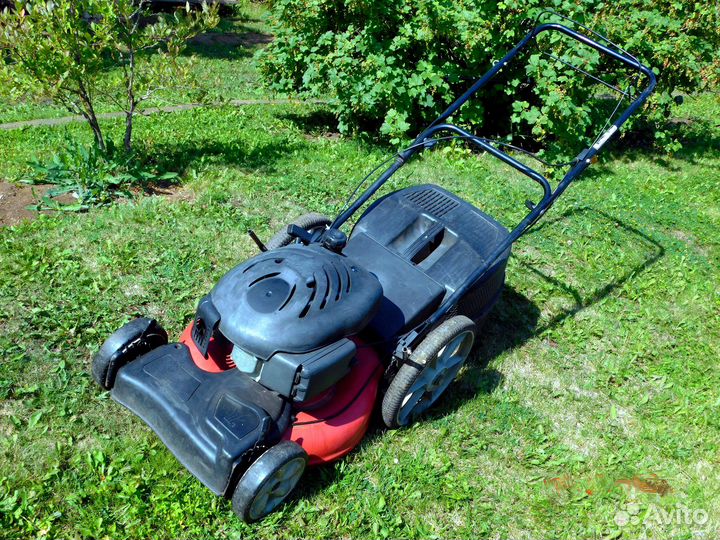 Газонокосилка бензиновая самоходная