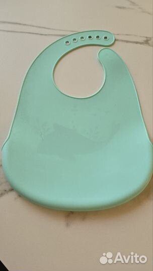 Нагрудник для кормления силиконовый