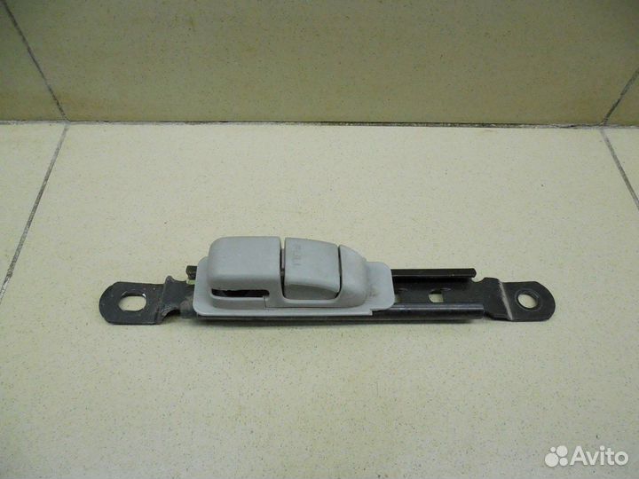 Механизм регулировки ремня безопасности X-Trail (T