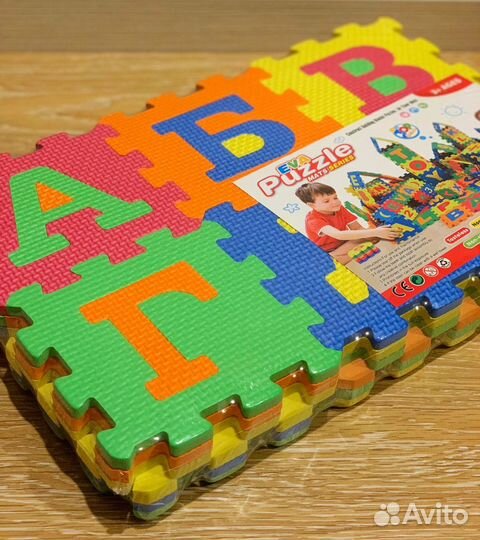 Детский коврик - пазл (буквы и цифры) Новый в уп