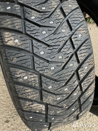 Yokohama Ice Guard IG65 215/50 R17