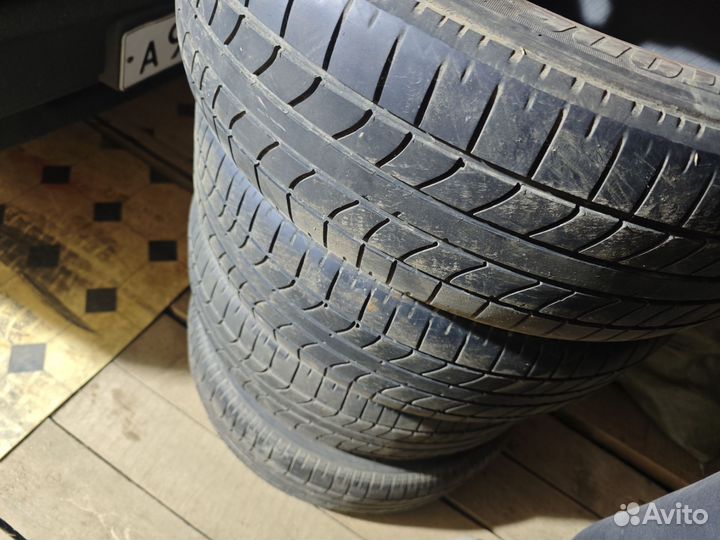 Bridgestone Regno ER30 215/60 R17