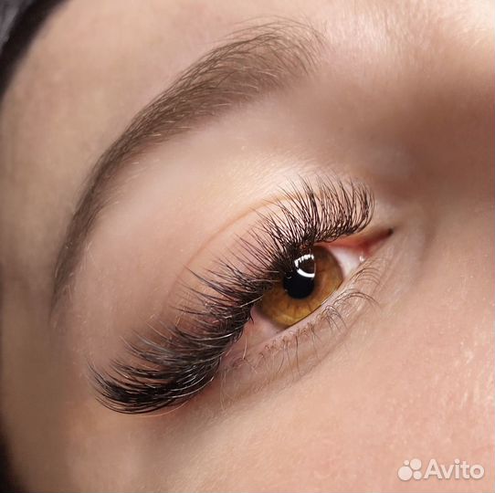 Наращивание ресниц, Брови