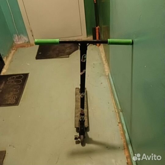 Трюковой самокат кастом стрит