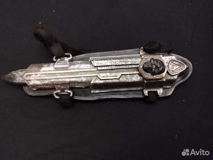 Макет скрытого клинка Assassin creed