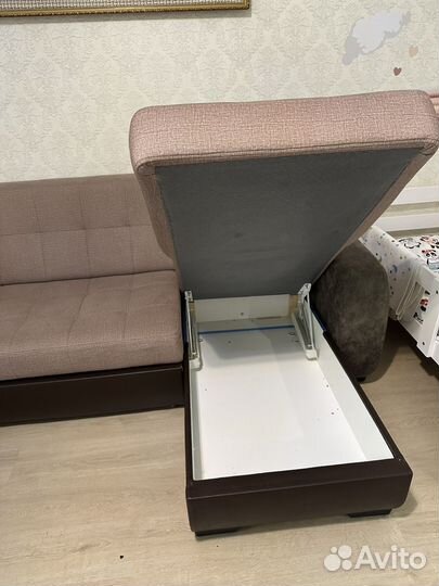 Диван п-образный