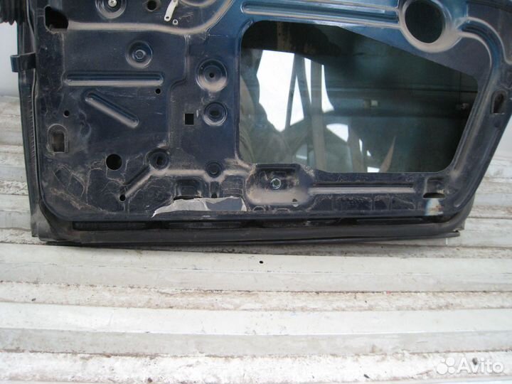 Дверь задняя Прав. Мерседес E-Класс 1991г 2.3л