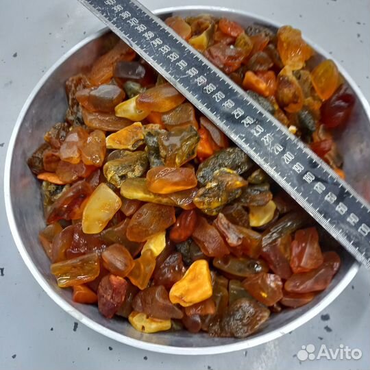 Янтарь полуобработаный для творчества