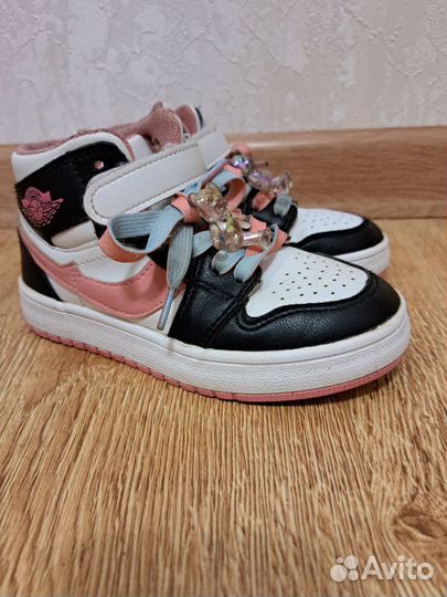 Обувь для девочки