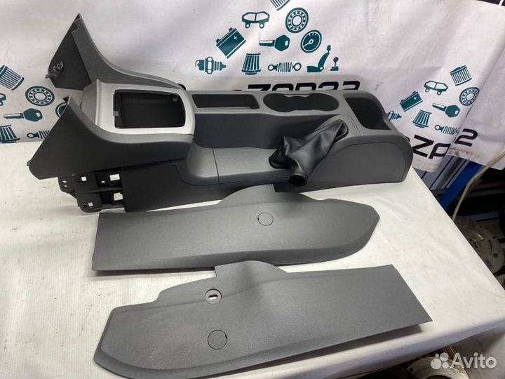 Центральная консоль Ford Focus 2 shda 2011