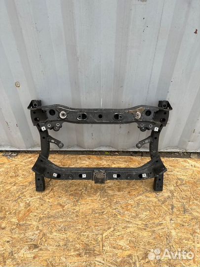 Подрамник передний Mercedes C Class W205