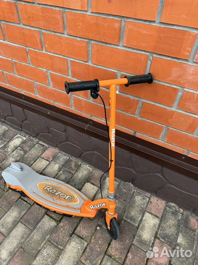 Электросамокат razor f90