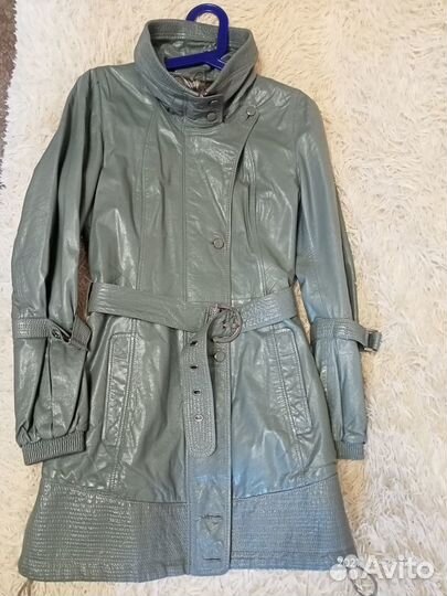 Кожаный плащ женский