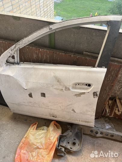 Chevrolet cobalt дверь