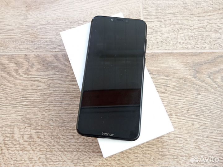 Телефон Honor Play