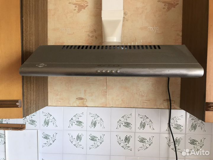 Кухонная вытяжка бу 60
