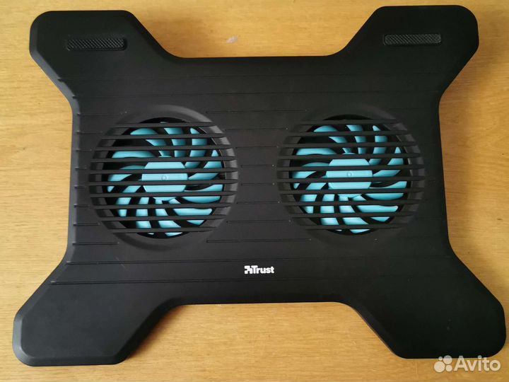 Подставка с охлаждением для ноутбука