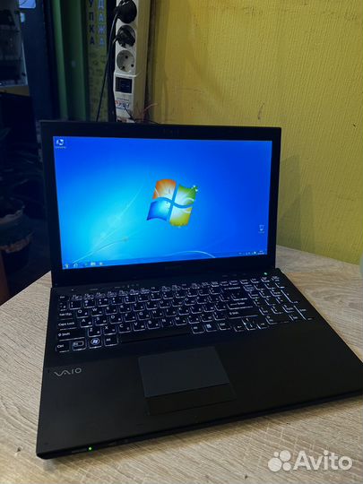 Мощный ультрабук Sony vpcse15 Core i5/8/256SSD/FHD