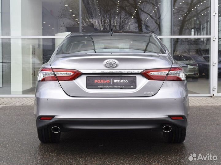 Toyota Camry 2.5 AT, 2022