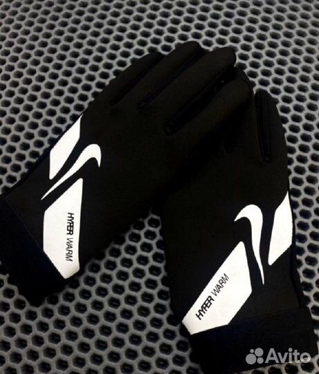 Перчатки Nike новые