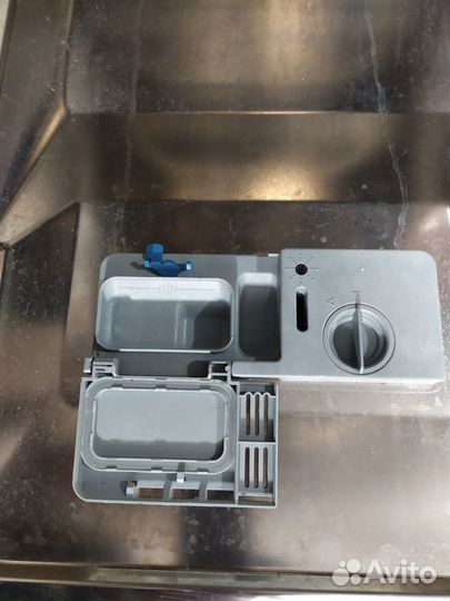 На запчасти Hotpoint Ariston LST1147