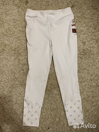 Белые бриджи для конного спорта от бренда shires