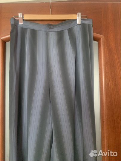 Брючный костюм женский 46
