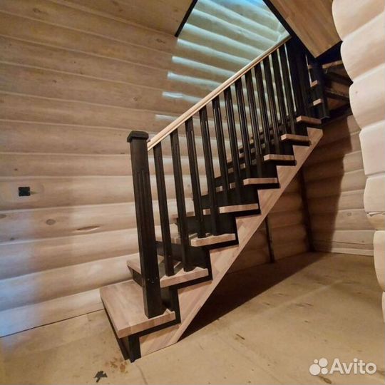 Лестница на второй этаж LES-4213