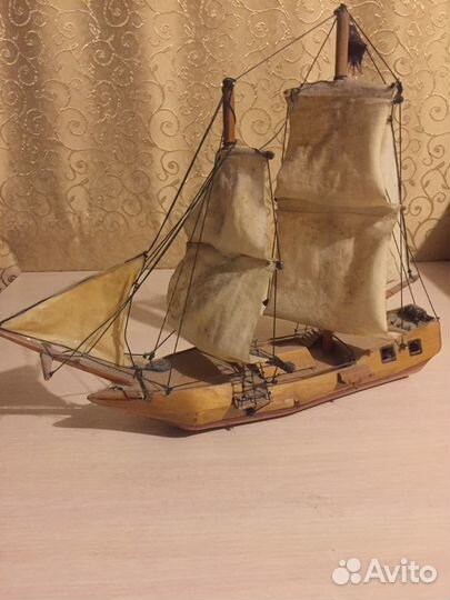 Модель корабля