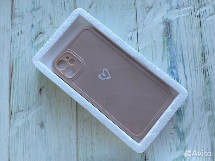 Чехол на iPhone 11