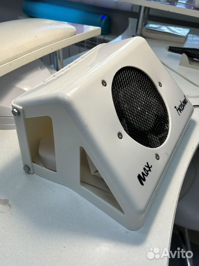 Вытяжка для маникюра и педикюра