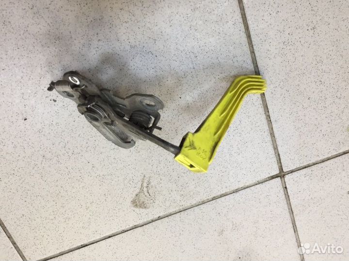 Замок капота Citroen C3 Picasso EP3 2010