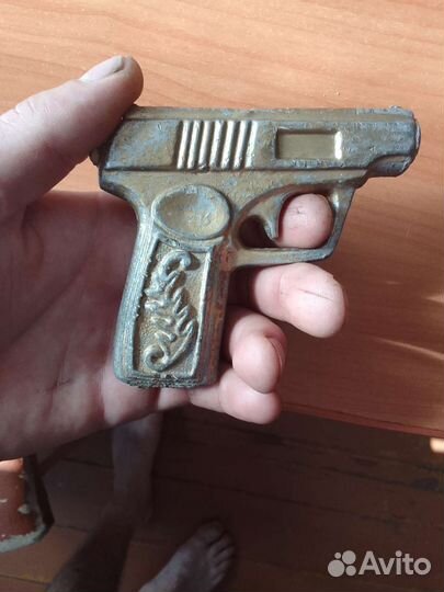 Пистолет игрушечный из СССР