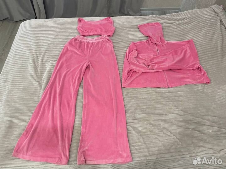 Спортивный костюм женский