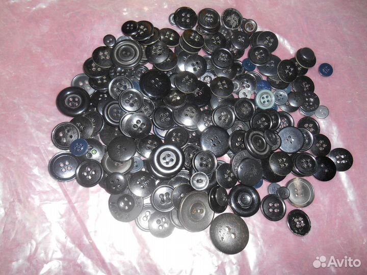 Пуговицы СССР и крючки для шуб