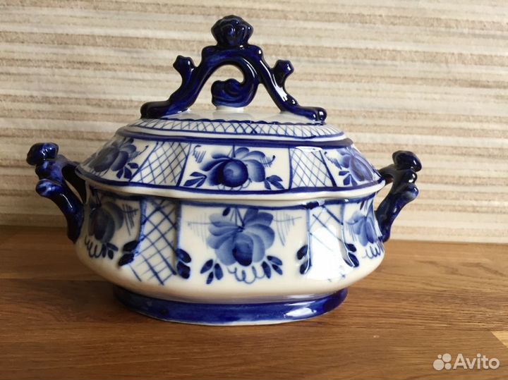 Гжель Шкатулки Фигурки Конфетницы посуда