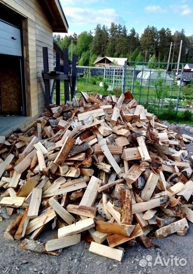 Дрова сухие навалом