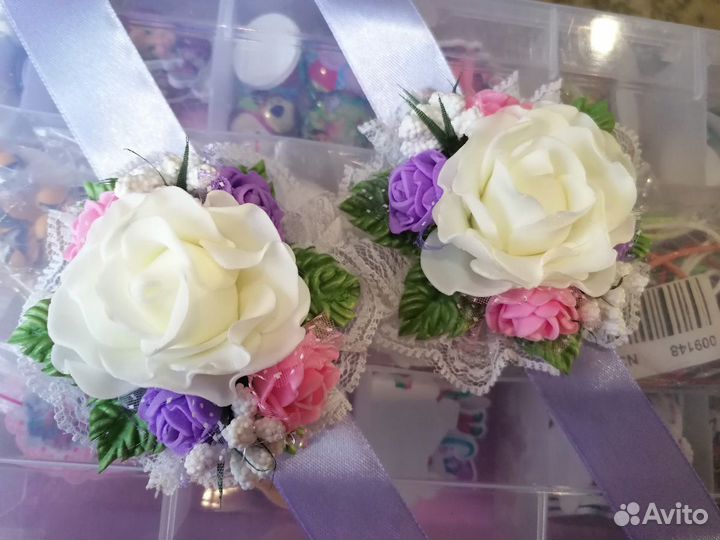 Свадебный комплект: шампанское, фужеры, браслеты