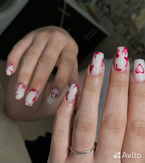 Маникюр с покрытием гель-лаком