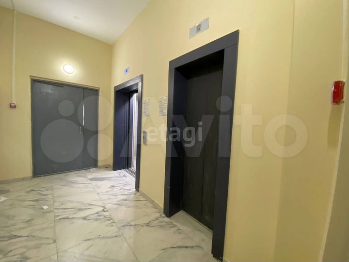 2-к. квартира, 67 м², 5/10 эт.