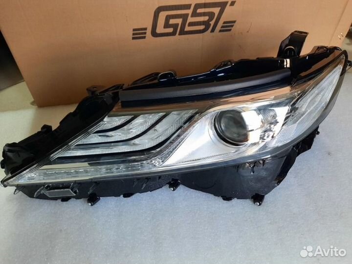 Фара передняя левая Toyota Camry V70 2018